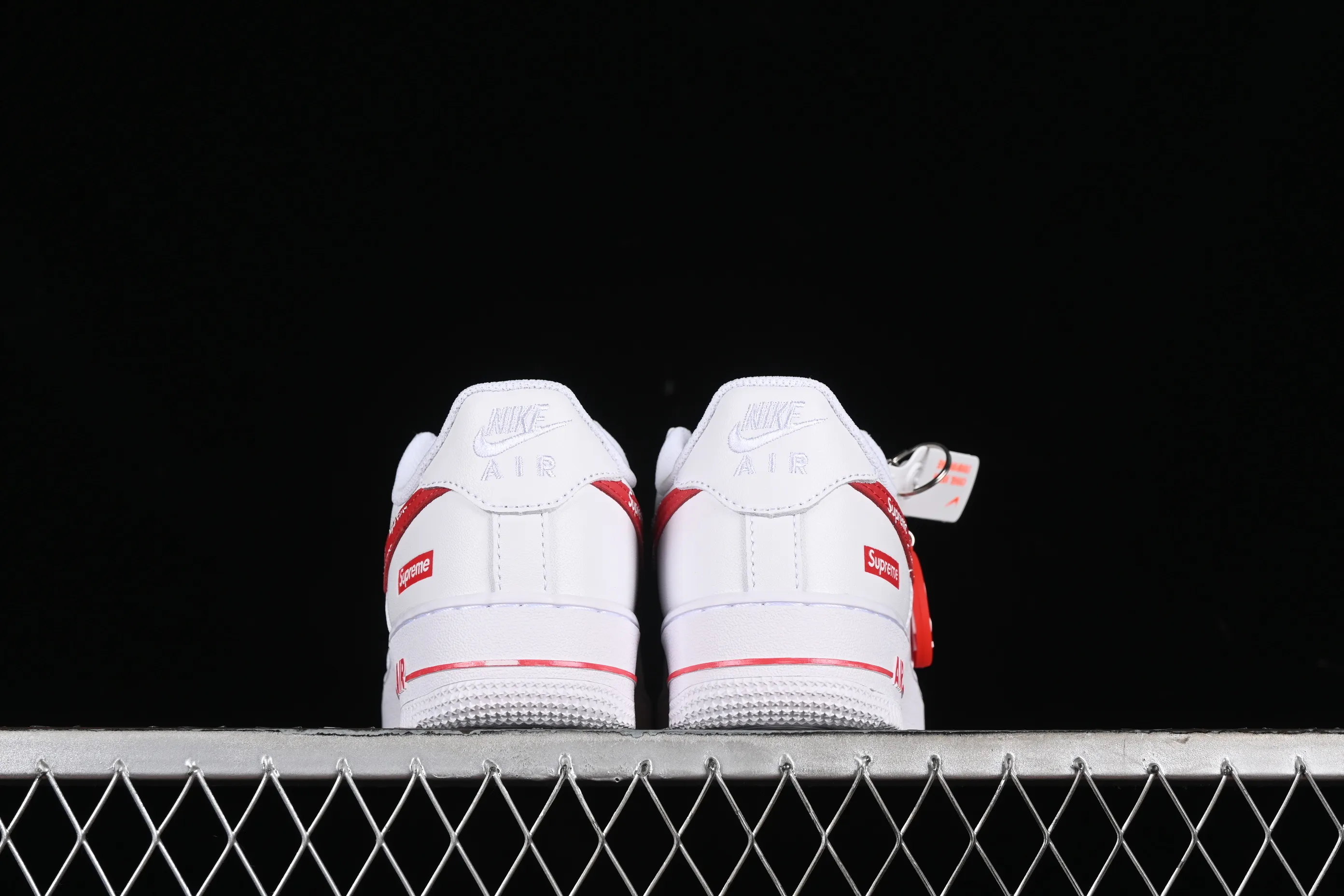 All categories Nk Air Force 1 Air Force series Nk Air Force 1 Low Air Force low-top Supreme x Nk Air Force 1'07 Low Air Force 1 low-top casual sneakers CU9225-010